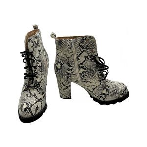 Chase + Chloe Snakeskin Tie Up Boots Sz 9
